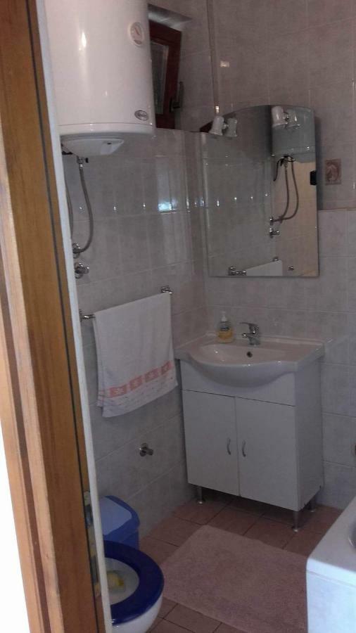 Apartman Larus Стариград-Пакленица Экстерьер фото